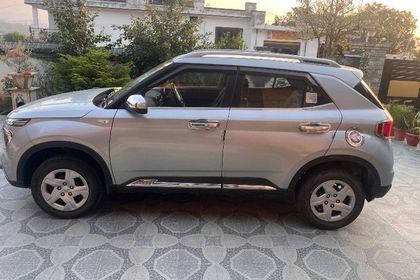 2022 Hyundai Venue एस रेनफोर्स्ड बीएस6