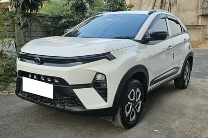 2024 Tata Nexon Smart Plus