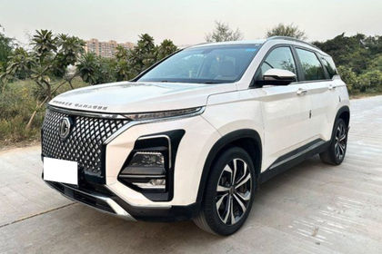 2024 MG Hector Select Pro CVT 2023-2025