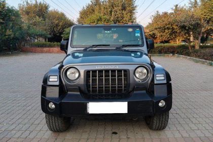 2023 Mahindra Thar LX 4डब्ल्यूडी Hard Top AT बीएस6