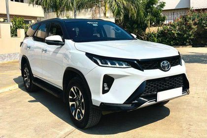 2024 Toyota Fortuner Legender 4x4 AT