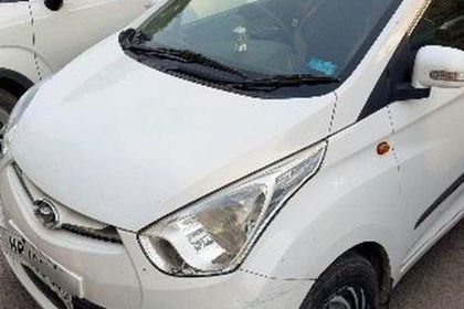 2018 Hyundai EON एरा प्लस ऑप्शन