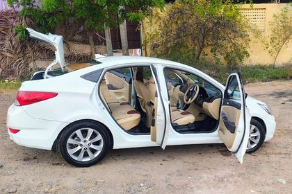 2013 Hyundai Verna 1.6 VGT CRDi