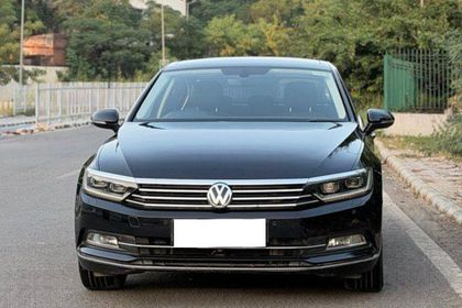 2019 Volkswagen Passat 2.0 TDI AT हाईलाइन
