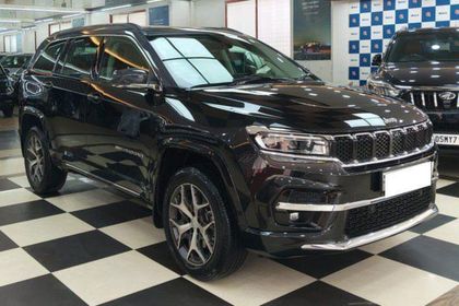 2023 Jeep Meridian Limited प्लस AT 4x4