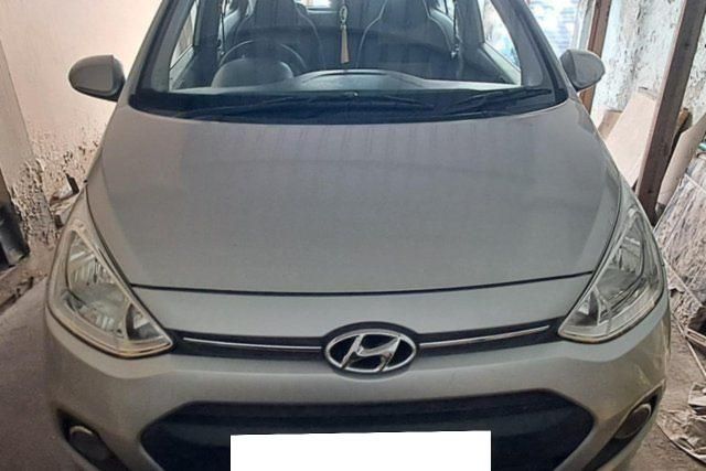 Second-hand 2015 Hyundai Grand i10 मैग्ना for sale in Meerut