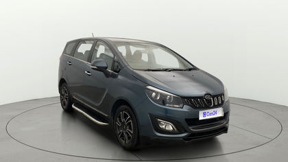 2018 Mahindra Marazzo M8