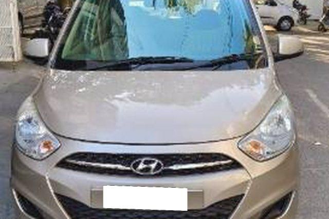 Second-hand 2012 Hyundai i10 Magna for sale in Davangere