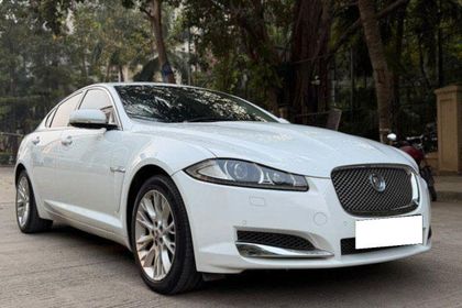 2012 Jaguar XF 3.0 Litre एस रेनफोर्स्ड प्रीमियम लक्ज़री