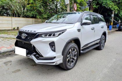 2025 Toyota Fortuner Legender 4x2 एटी