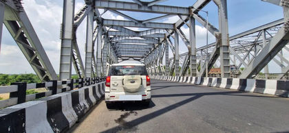 2017 Mahindra TUV 300 T8