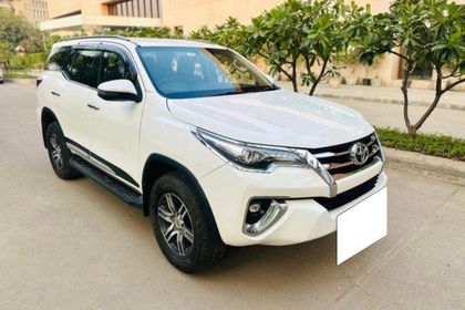 2020 Toyota Fortuner 2.8 2WD MT