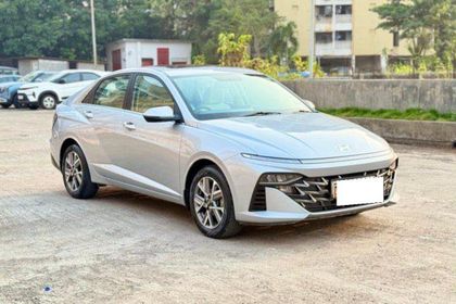 2023 Hyundai Verna एसएक्स IVT