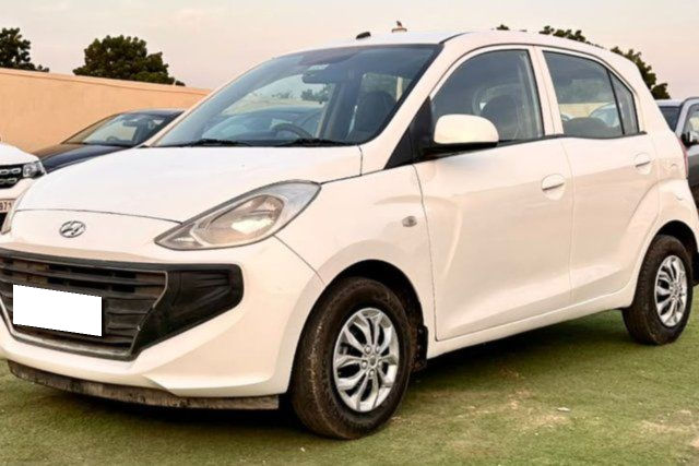 Hyundai Santro Magna BSIV Second-hand 2018 Hyundai Santro Magna BSIV for sale in Ahmedabad