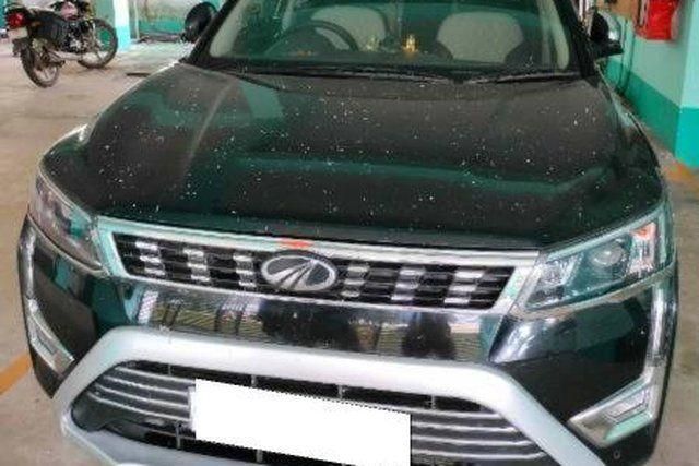 Mahindra XUV300 W8 ऑप्शन डीजल बीएस6 Second-hand 2022 Mahindra XUV300 W8 ऑप्शन डीजल बीएस6 for sale in Suri