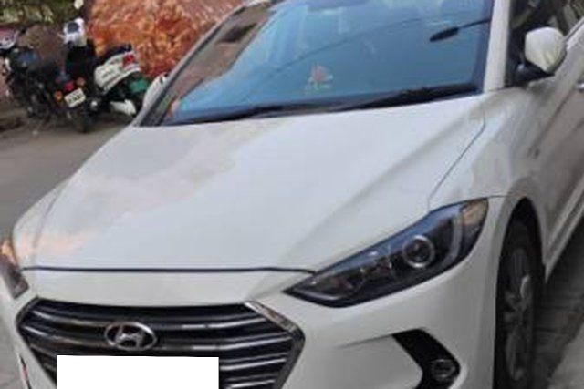 Second-hand 2017 Hyundai Elantra 1.6 एसएक्स ऑप्शन AT for sale in Aurangabad