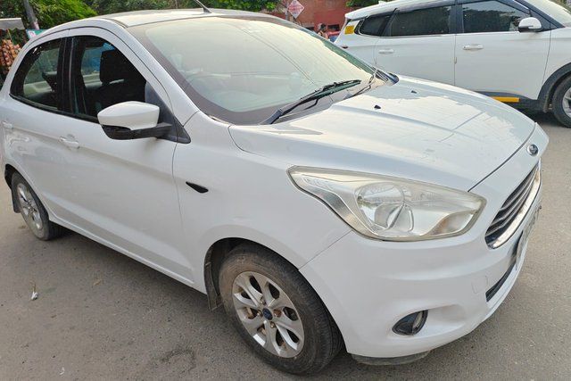 Second-hand 2017 Ford Aspire 1.2 Ti-VCT Titanium for sale in Noida