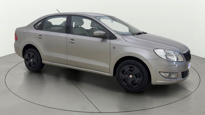 2015 Skoda Rapid 1.6 एमपीआई Ambition