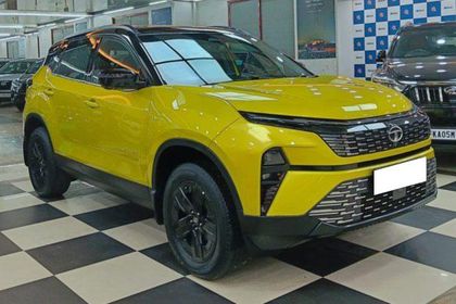 2023 Tata Harrier Fearless AT