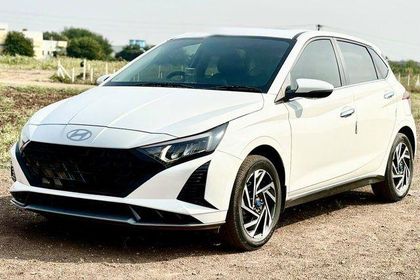 2024 Hyundai i20 एस्टा ऑप्शनल आईवीटी