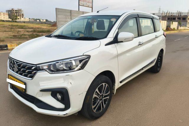 Maruti Suzuki Ertiga जेडएक्सआई Second-hand 2024 Maruti Suzuki Ertiga जेडएक्सआई for sale in Hyderabad