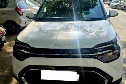 2022 Kia Carens लक्ज़री प्लस डीजल AT 6 STR बीएस6