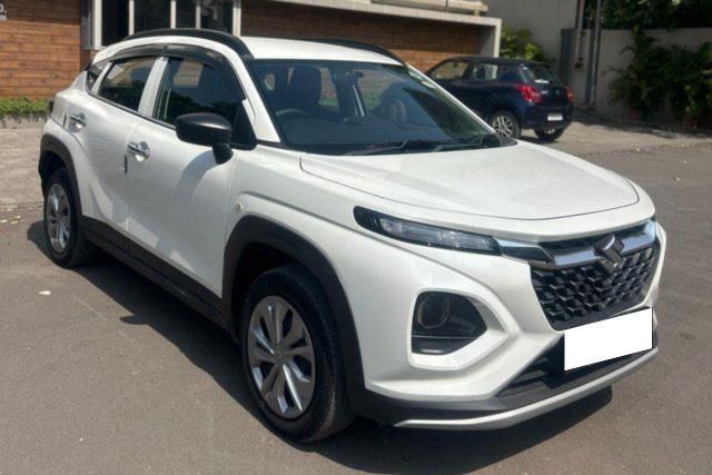 Second-hand 2025 Maruti Suzuki FRONX सिग्मा सीएनजी for sale in Surat