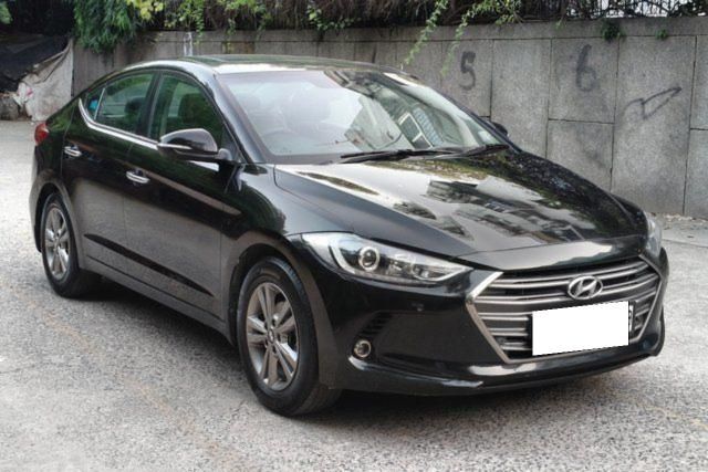 Hyundai Elantra 2.0 एसएक्स ऑप्शन AT Second-hand 2019 Hyundai Elantra 2.0 एसएक्स ऑप्शन AT for sale in New Delhi