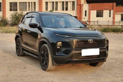 2023 Tata Safari Accomplished Plus Dark