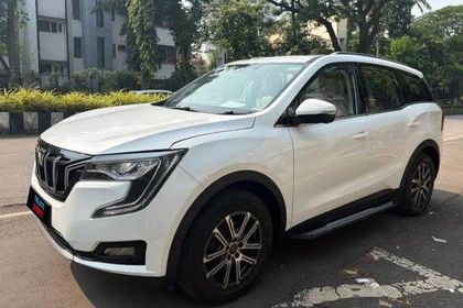 2022 Mahindra XUV700 AX7 Diesel AT Luxury Pack BSVI