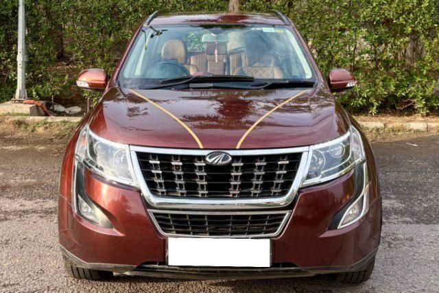 Mahindra XUV500 W7 BSIV Second-hand 2019 Mahindra XUV500 W7 BSIV for sale in New Delhi