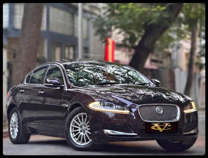 2013 Jaguar XF 2.2 Litre लक्ज़री