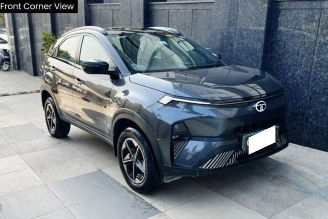 Tata Nexon EV Fearless 45 Second-hand 2024 Tata Nexon EV Fearless 45 for sale in New Delhi