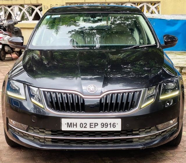 Skoda Octavia 1.8 TSI AT स्टाइल Second-hand 2017 Skoda Octavia 1.8 TSI AT स्टाइल for sale in Mira Road