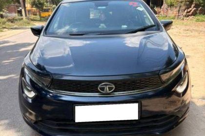 2023 Tata Altroz XZ सीएनजी
