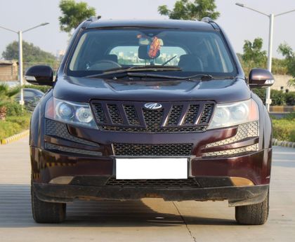 2013 Mahindra XUV500 W8 2WD