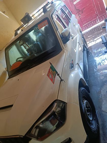 2017 Mahindra Scorpio Intelli Hybrid S6 Plus