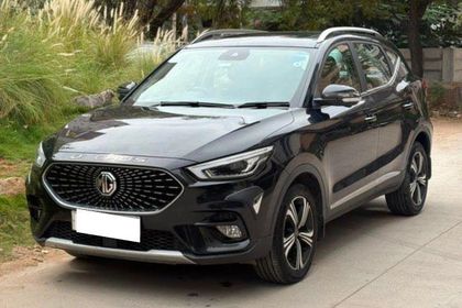 2021 MG Astor Savvy CVT लाल बीएस6