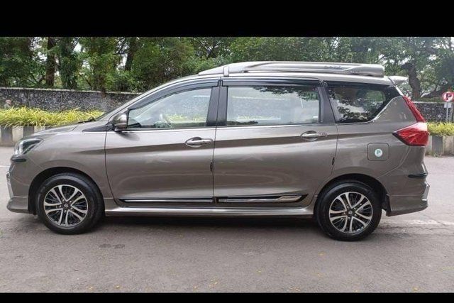 Second-hand 2022 Maruti Suzuki Ertiga जेडएक्सआई for sale in Mumbai