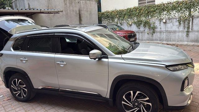 Second-hand 2025 Maruti Suzuki Grand Vitara Alpha Plus Opt Hybrid CVT for sale in Mumbai