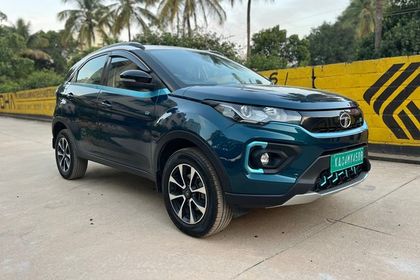 2021 Tata Nexon EV एक्सजेड प्लस लक्स
