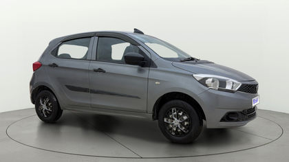 2018 Tata Tiago 1.2 Revotron एक्सएम ऑप्शन