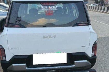2025 Kia Syros एचटीके Opt टर्बो