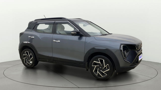 Mahindra XUV 3XO एएक्स5 Second-hand 2025 Mahindra XUV 3XO एएक्स5 for sale in Mumbai