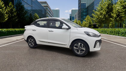 2024 Hyundai Aura SX CNG
