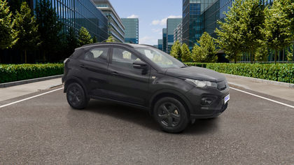 2022 Tata Nexon XZ प्लस P Dark Edition