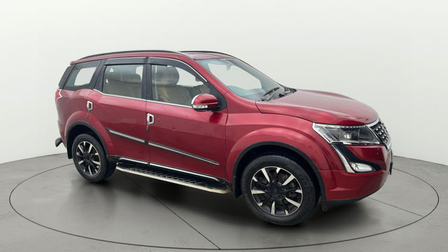 Second-hand 2019 Mahindra XUV500 W11 बीएस4 for sale in Bangalore