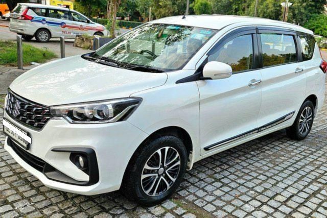 Second-hand 2022 Maruti Suzuki Ertiga जेडएक्सआई सीएनजी 2022-2023 for sale in New Delhi