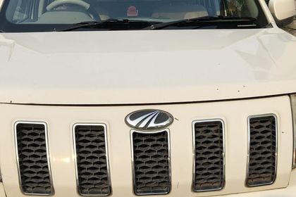 2016 Mahindra TUV 300 T6