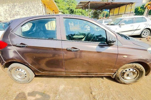 Second-hand 2019 Tata Tiago 1.2 Revotron एक्सई for sale in New Delhi